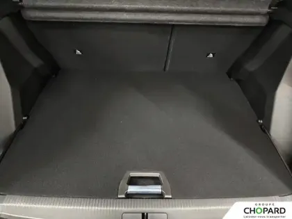 Photo 31 Peugeot 2008  Hybrid 145 e-DCS6