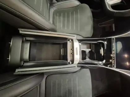 Photo 31 Mercedes Classe C  220 d 9G-Tronic