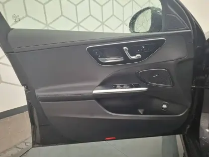 Photo 26 Mercedes Classe C  220 d 9G-Tronic