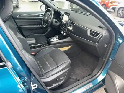 Photo 11 Renault Arkana  E-Tech hybride 145 - 22