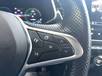 Photo 57 Renault Arkana  E-Tech hybride 145 - 22