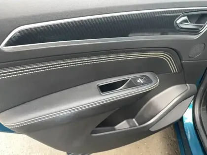 Photo 28 Renault Arkana  E-Tech hybride 145 - 22