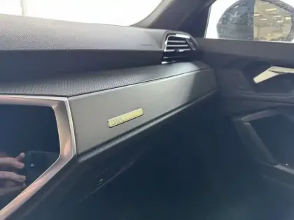 Photo 20 Audi Q3  45 TFSIe 245 ch S tronic 6