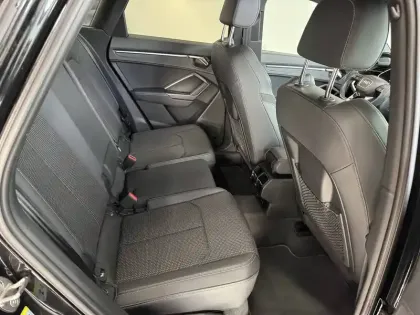 Photo 13 Audi Q3  45 TFSIe 245 ch S tronic 6