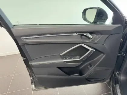 Photo 8 Audi Q3  45 TFSIe 245 ch S tronic 6