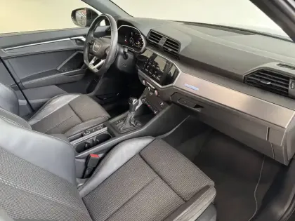 Photo 7 Audi Q3  45 TFSIe 245 ch S tronic 6