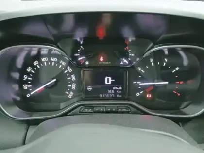 Photo 20 Citroën C3 Aircross  PureTech 110 S&S BVM6 Plus