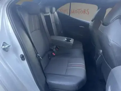 Photo 12 Toyota Corolla Hybride 122h GR Sport