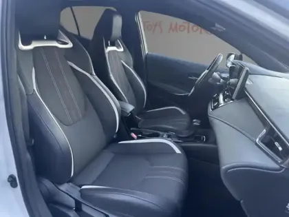 Photo 11 Toyota Corolla Hybride 122h GR Sport