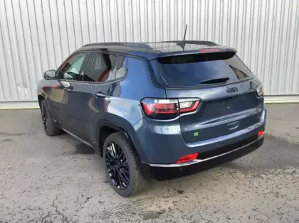 Photo 6 Jeep Compass 1.5 Turbo T4 130 ch e-Hybrid BVR7 S