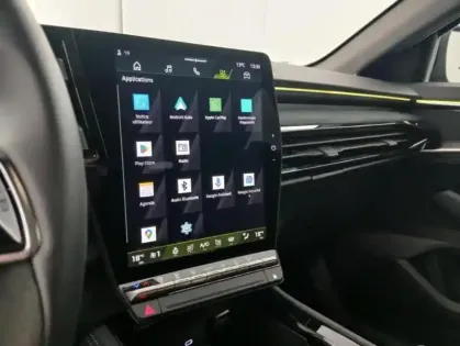 Photo 22 Renault Espace VI E-Tech full hybrid 200 GSR2 esprit Alpine