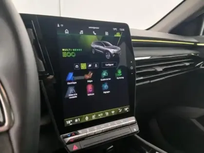 Photo 23 Renault Espace VI E-Tech full hybrid 200 GSR2 esprit Alpine