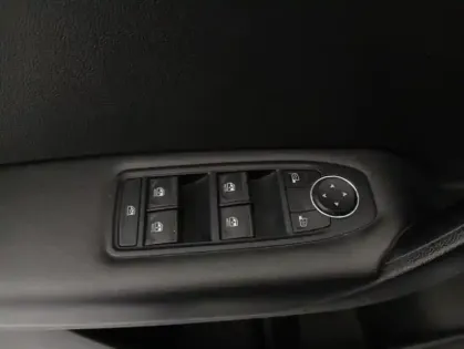 Photo 19 Renault Captur E-Tech 145 - 21 R.S. Line