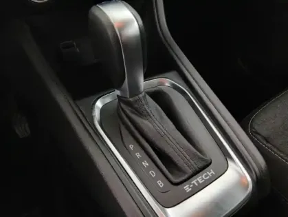 Photo 22 Renault Captur E-Tech 145 - 21 R.S. Line