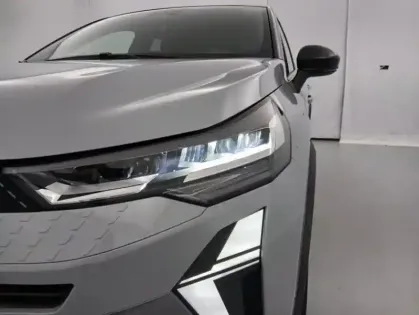 Photo 17 Renault Captur E-Tech full hybrid 145 ch esprit Alpine