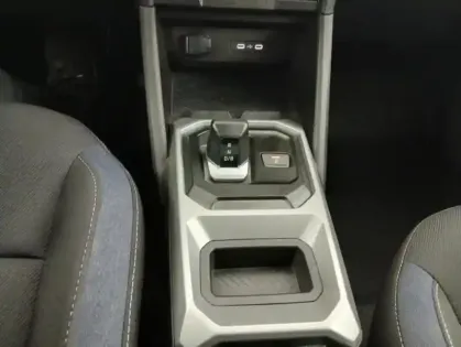 Photo 15 Dacia Duster Hybrid 140 Journey