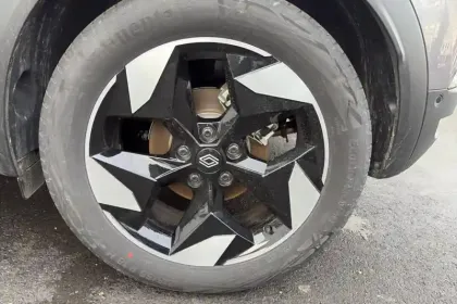 Photo 12 Renault Captur E-Tech full hybrid 145 ch Techno