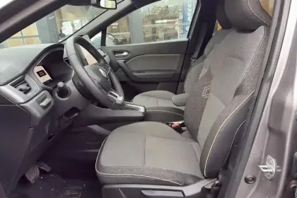 Photo 9 Renault Captur E-Tech full hybrid 145 ch Techno