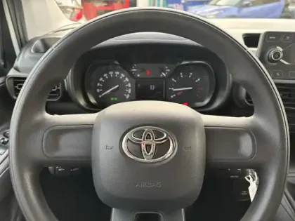 Photo 12 Toyota Proace 1.5 MEDIUM 100 D-4D DYNAMIC