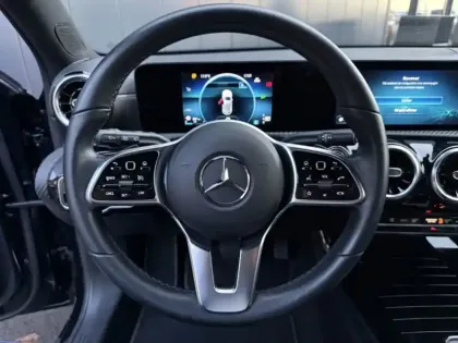 Photo 20 Mercedes Classe A 180 d Business Line