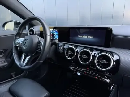 Photo 8 Mercedes Classe A 180 d Business Line