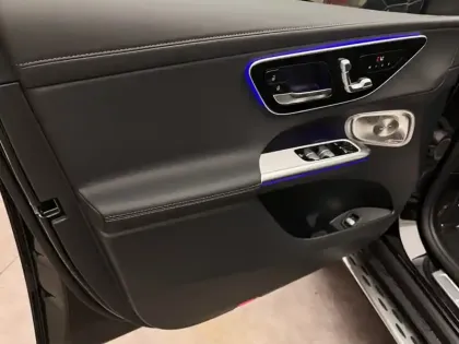 Photo 15 Mercedes Classe GLC SUV 300 de Hybrid EQ 4MATIC AMG Line +