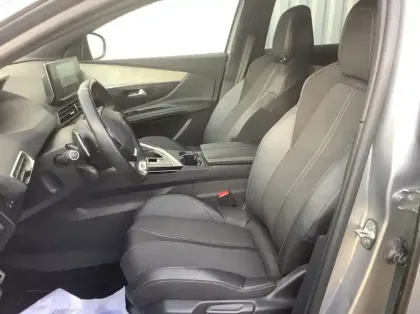 Photo 10 Peugeot 3008 Hybrid 136 e-DCS6 GT