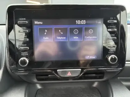 Photo 19 Toyota Yaris Hybride 116h Dynamic