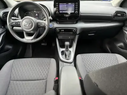 Photo 10 Toyota Yaris Hybride 116h Dynamic