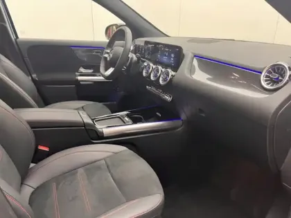 Photo 16 Mercedes GLA 250 e Hybrid EQ AMG Line