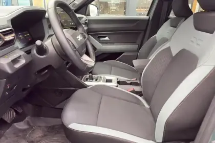 Photo 9 Dacia Duster Hybrid 140 Extreme