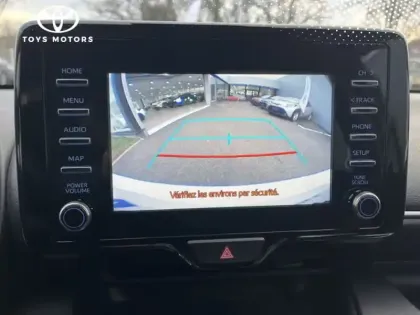 Photo 14 Toyota Yaris Hybride 116h Dynamic Business