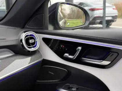 Photo 37 Mercedes Classe C 300 e Break AMG line