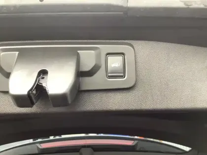 Photo 21 Renault Symbioz Nouveau E-Tech full hybrid 145 Iconic