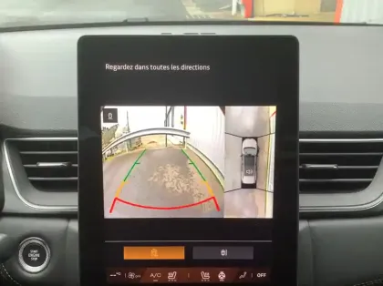 Photo 18 Renault Symbioz Nouveau E-Tech full hybrid 145 Iconic