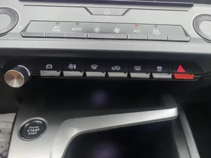 Photo 10 Peugeot 308 III PureTech 110 S&S ACTIVE PACK