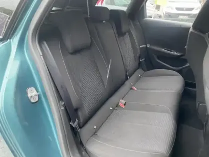 Photo 21 Peugeot 308 III PureTech 110 S&S ACTIVE PACK