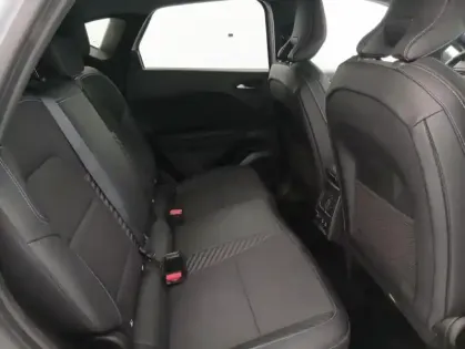 Photo 14 Renault Captur E-Tech full hybrid 145 ch esprit Alpine