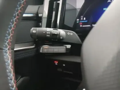 Photo 27 Renault Espace VI E-Tech full hybrid 200 GSR2 esprit Alpine