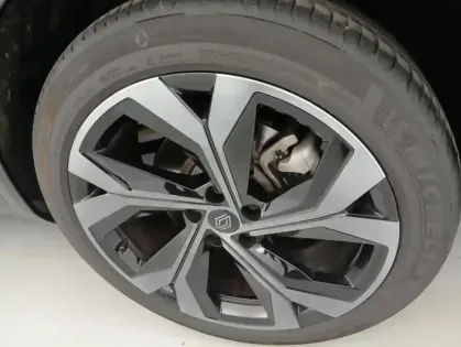 Photo 16 Renault Espace VI E-Tech full hybrid 200 GSR2 esprit Alpine