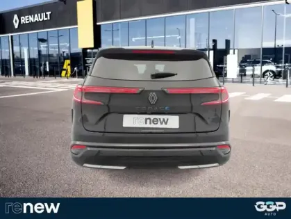 Photo 8 Renault Espace VI E-Tech full hybrid 200 GSR2 esprit Alpine