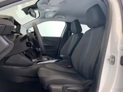 Photo 6 Peugeot 2008  1.2 PureTech 130ch S&S Allure Business