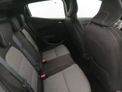 Photo 7 Renault Clio  1.6 E-Tech 140ch Limited -21