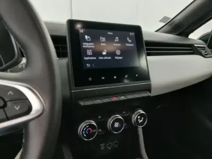 Photo 14 Renault Clio  1.6 E-Tech 140ch Limited -21