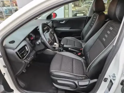 Photo 15 Kia Stonic  1.0 T-GDi 100ch GT Line Premium