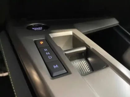 Photo 13 Peugeot 308  SW 1.2 Hybrid 145ch GT Exclusive e-DCS6