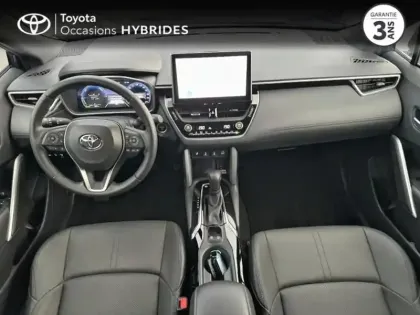 Photo 13 Toyota Corolla  Cross 196 4x4 Premiere