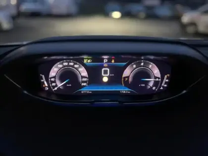 Photo 7 Peugeot 3008  1.2 PureTech 130ch S&S Allure EAT8