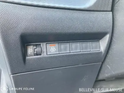 Photo 14 Peugeot 208  1.2 PureTech 75ch S&S Like