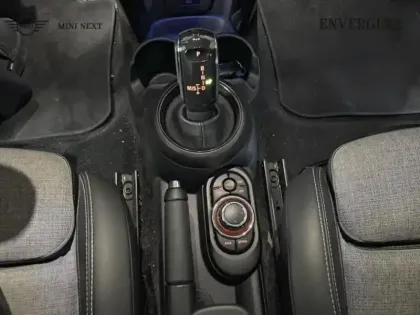 Photo 28 Mini Mini  5 Portes Cooper 136ch Edition Premium BVA7